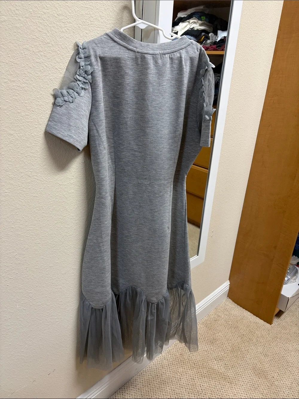 Girls' Grey Tulle-Hem Dress with Pastel Hat Embroidery